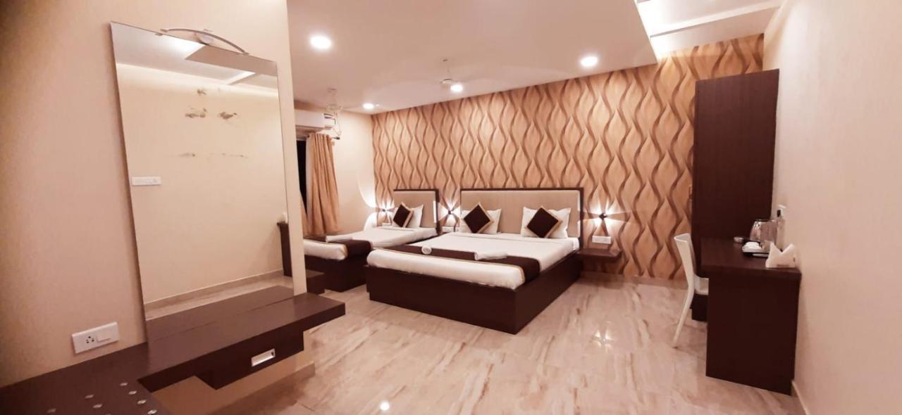 Veeras Residency Hotel Pondicherry Ngoại thất bức ảnh